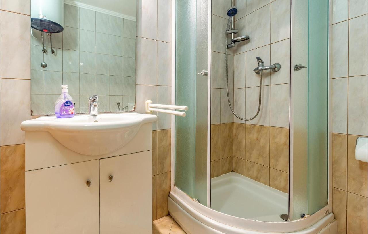 Lovely Apartment In Medulin With Kitchen Ngoại thất bức ảnh